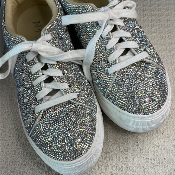 Betsey Johnson, Rhinestone tennis shoes, with box, SB-SIDNY 998075, women 7.5 - Picture 5 of 17